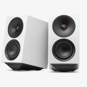 Cặp Cambridge Audio L/R S trắng nền studio