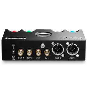 Mặt sau Chord Huei cổng RCA vào XLR và RCA ra nguồn 12V