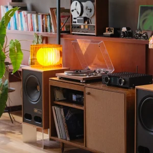 Dàn hi-fi Vestlyd V12C Onkyo Muse Y-40 TEAC TN-4D-SE tủ M Cabinet chân loa nhôm District M