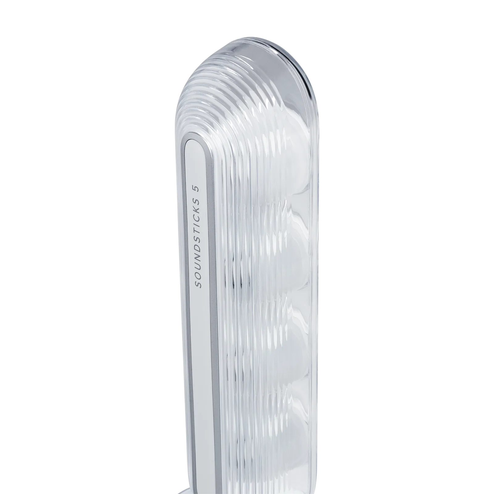 Cận loa vệ tinh Harman Kardon SoundSticks 5 White: vòm trong suốt và tweeter dome màng lụa