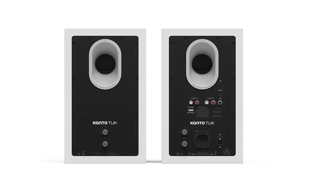 Kanto TUK G2 White Aluminum góc 3/4 trên nền đen