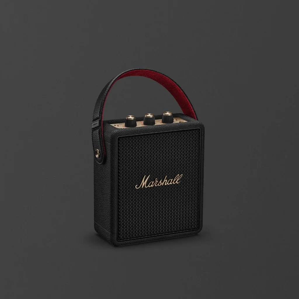 Marshall Stockwell III đen brass dây đeo lót đỏ góc studio