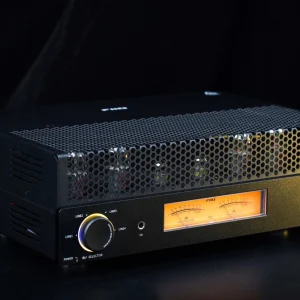 FiiO EA13 Black góc nghiêng bóng EL34 District M