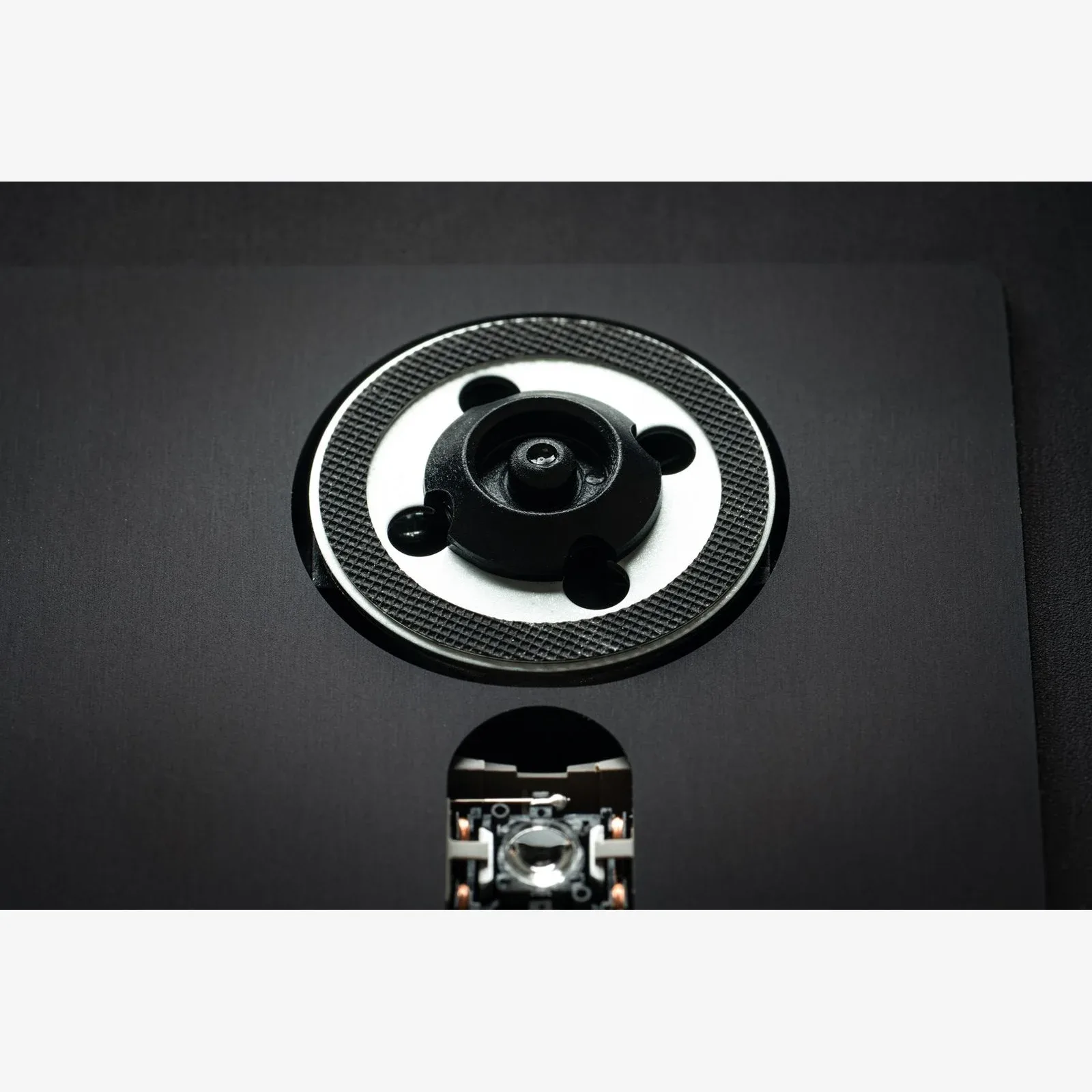 Pro-Ject CD Box RS2 Tube chi tiết cơ và tube District M