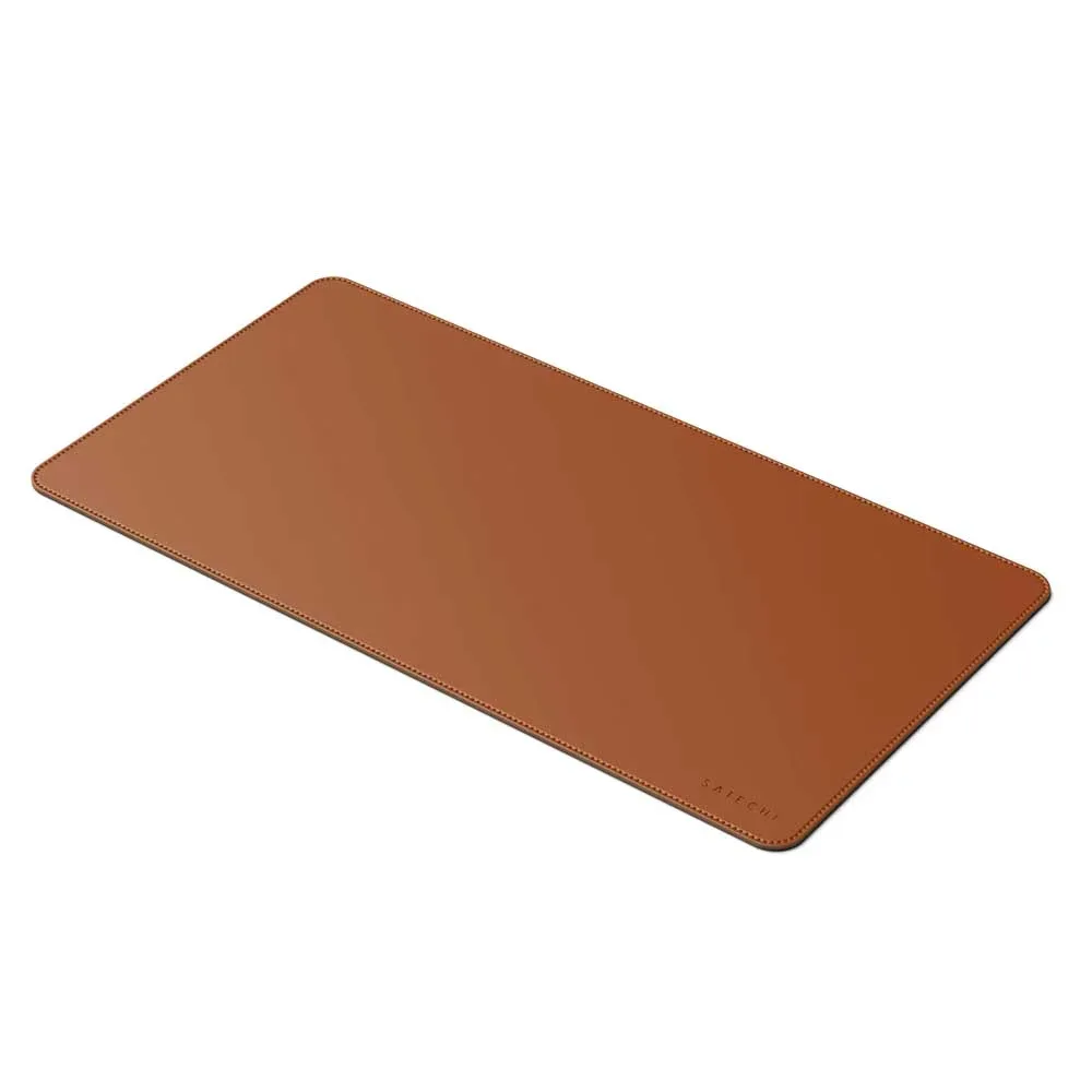 Satechi Desk Mat Brown góc setup