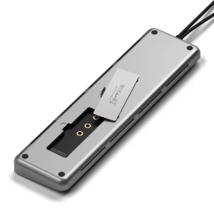 Khe gắn SSD M.2 dưới Dual Dock Stand