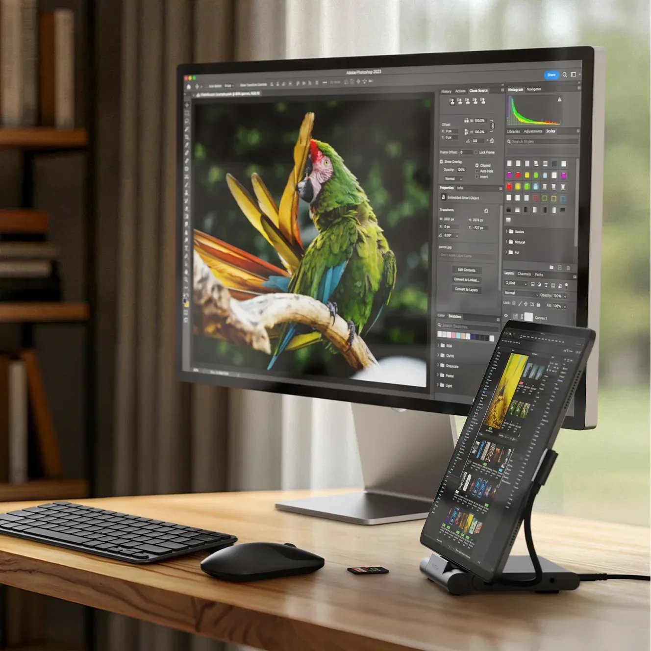 SD microSD UHS-II Foldable Stand Hub