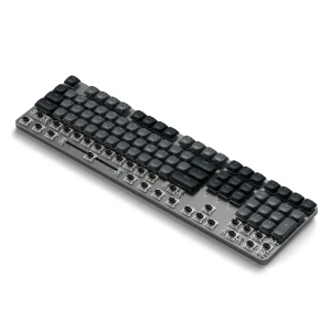 Satechi SM3 Dark trên bàn làm việc