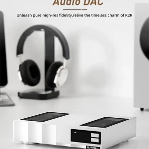 SMSL R100 R2R DAC Silver trên bàn District M