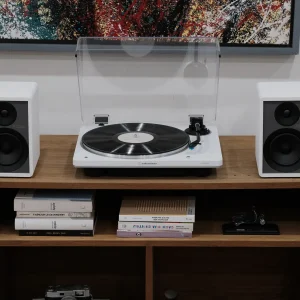 Mặt trước set AT-LP70XBT và cặp loa Onkyo GX-30ARC trắng District M