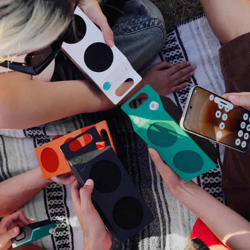 CMF Speaker M S bốn màu White Turquoise Orange Dark Grey picnic District M