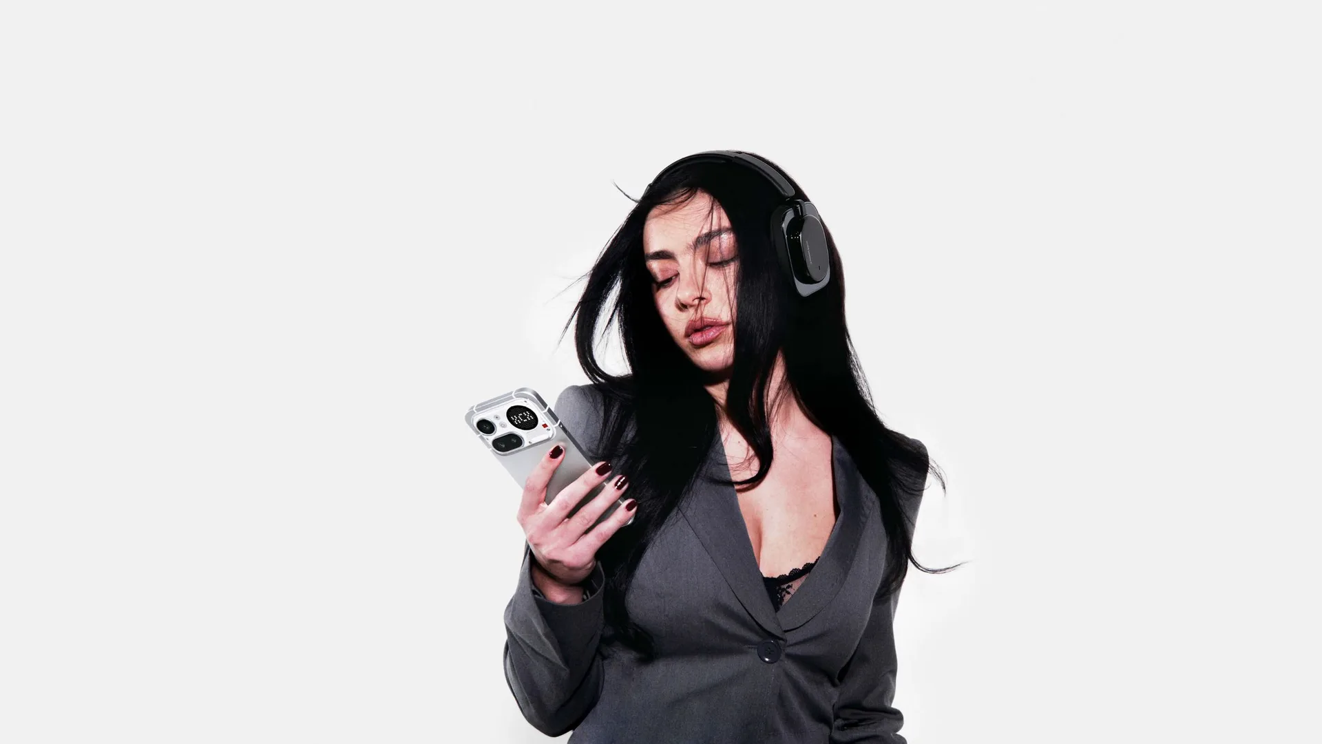 Nothing Headphone (a) trắng minh họa âm thanh Hi-Res LDAC